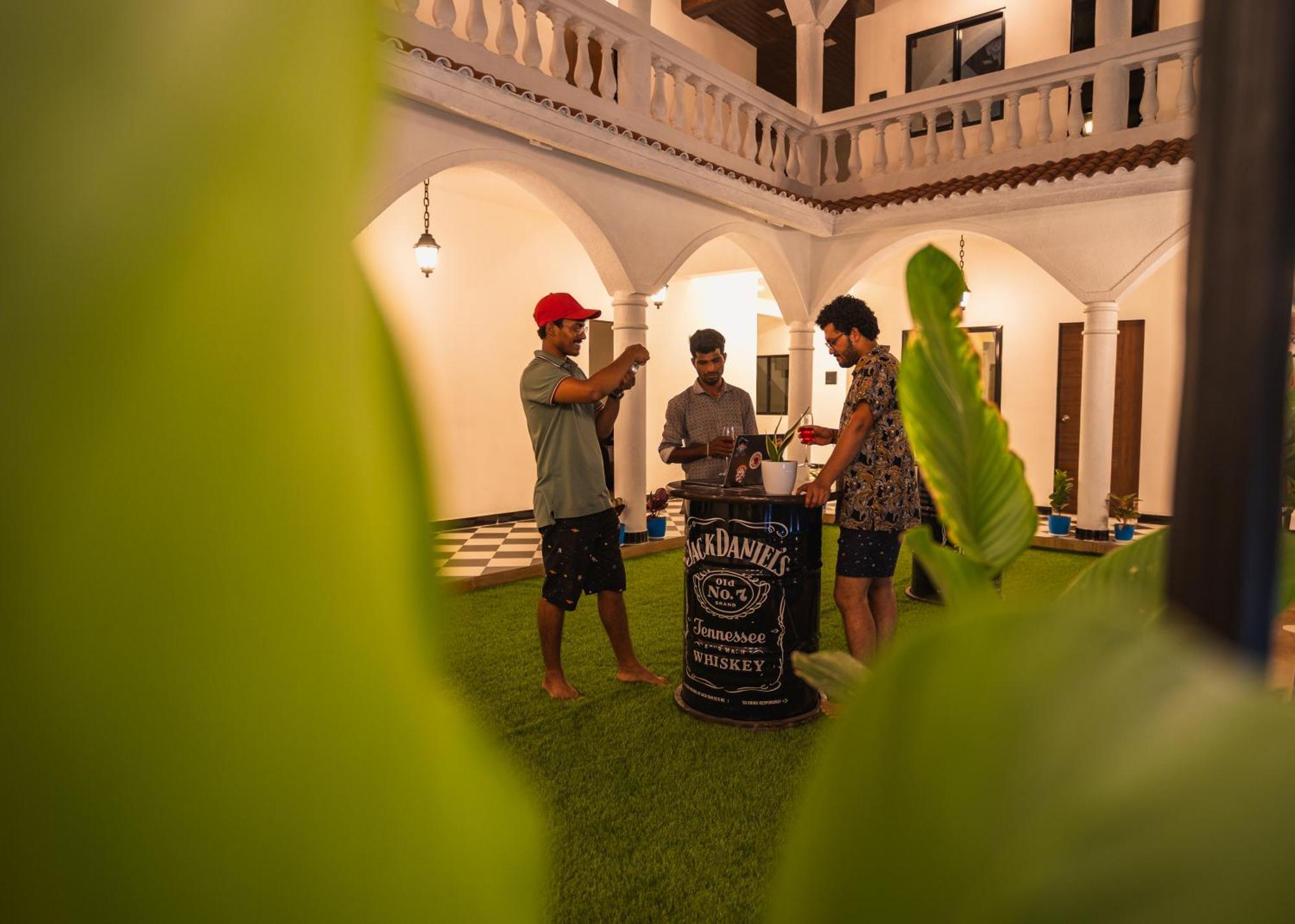 Sapphire Mansion Hotel Alibag Luaran gambar