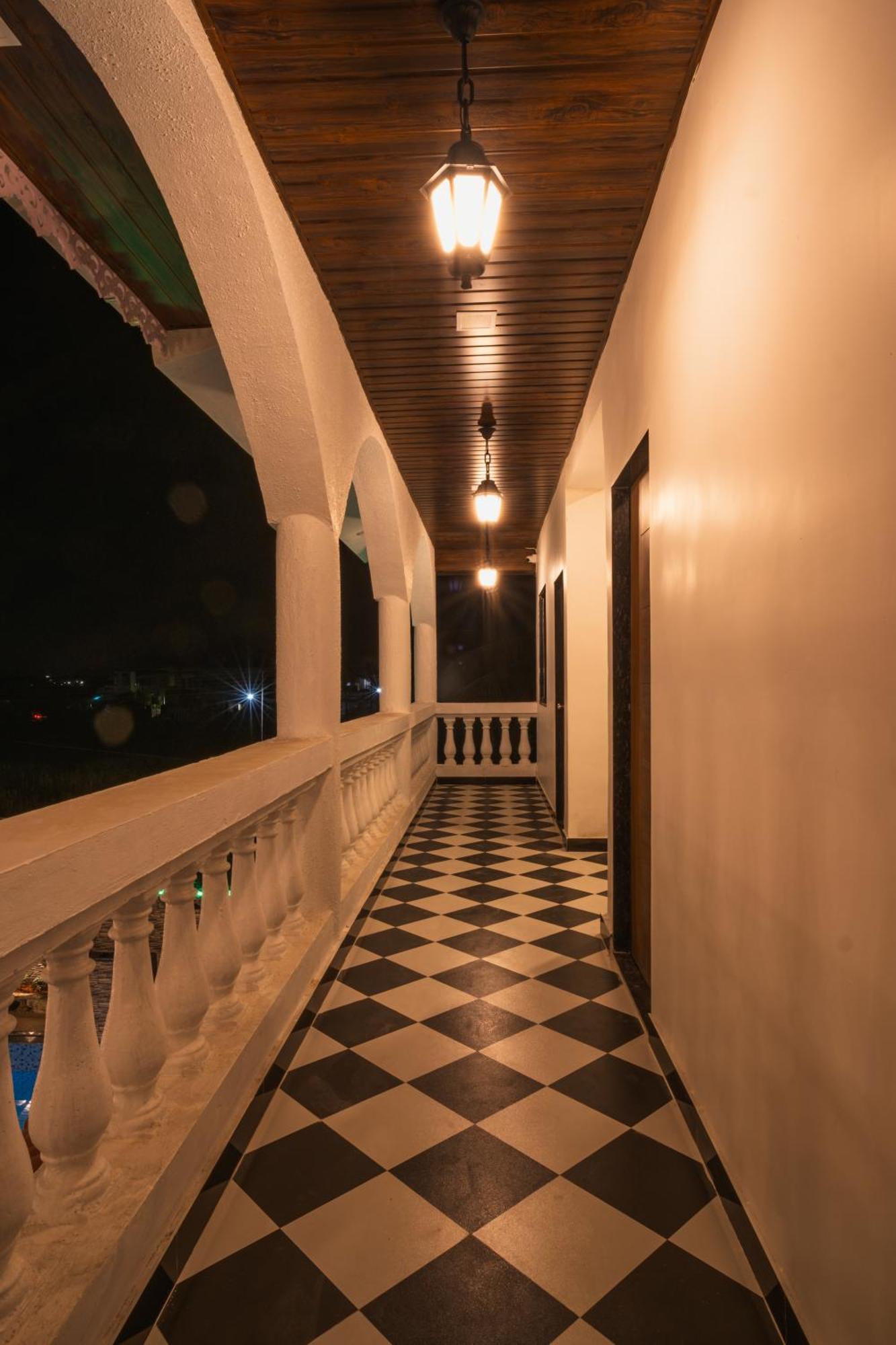 Sapphire Mansion Hotel Alibag Luaran gambar
